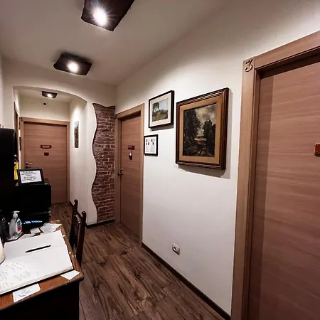 La Taverna Del Metallo Мини-отель Специя