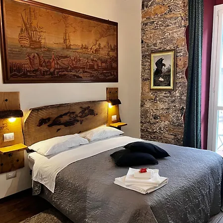 La Taverna Del Metallo Мини-отель