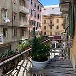 La Taverna Del Metallo Inn